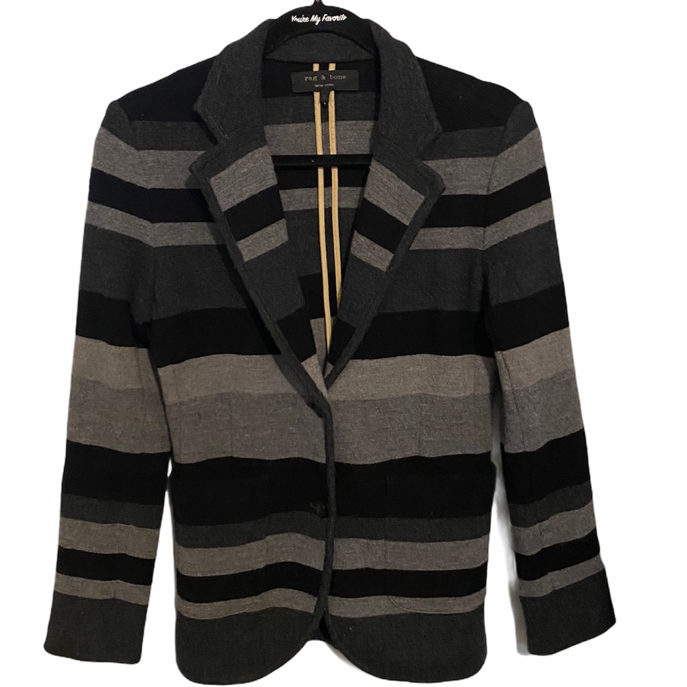 Rag & Bone 100% wool blazer. Great condition.